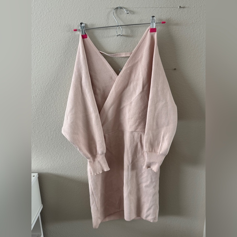 Elegant Pink Knit Dress